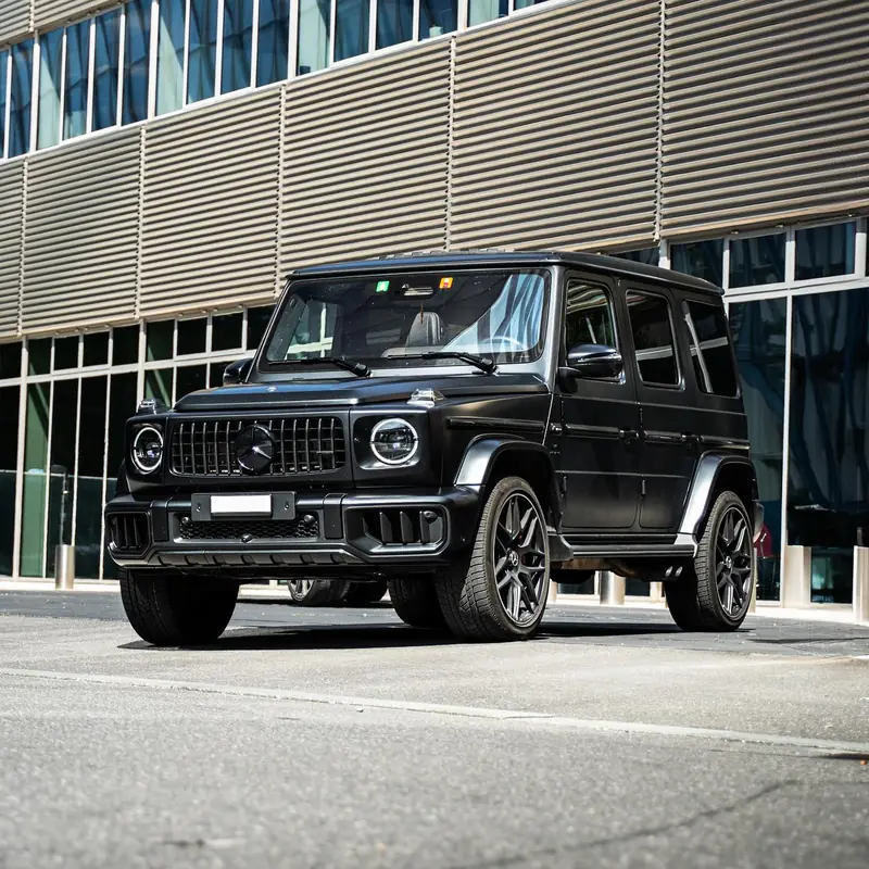 Mercedes-AMG G 63 noir, silhouette carrée iconique